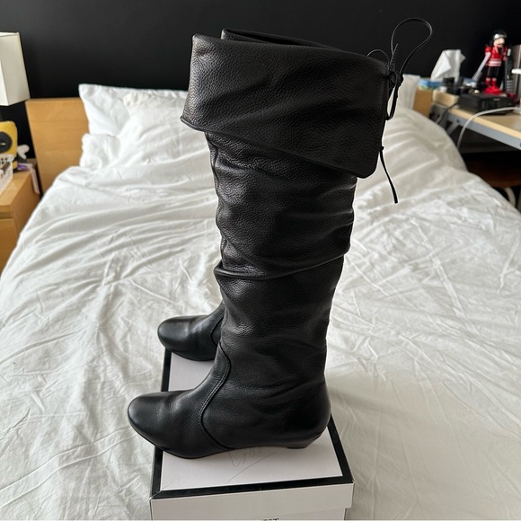 Aldo leather boots - Picture 1 of 10